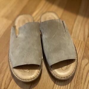 Born Tan Mules Comfortable Casual Design